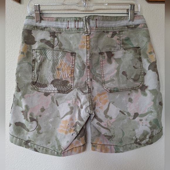 Hei Hei Anthropologie Womens 7"  Camo Chino Shorts. Size 27 - Picture 5 of 5
